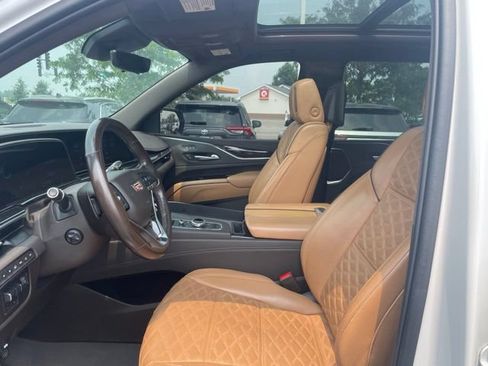 Used 2021 Cadillac Escalade Sport w/ Driver Assist Tech Package AWD/4WD image 10