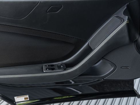 Used 2016 McLaren 675LT Coupe image 38