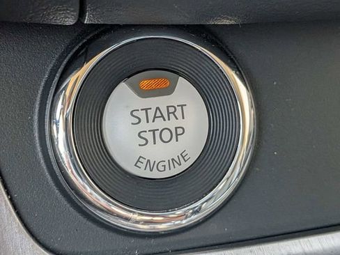 Certified 2024 Nissan Murano SV image 28