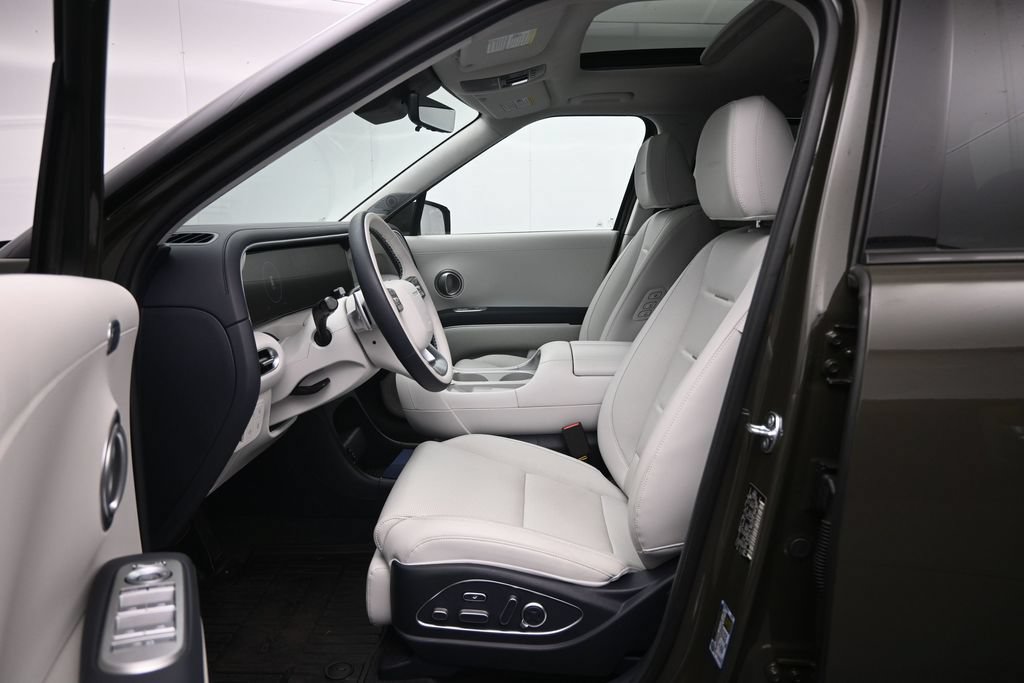 Certified 2026 Hyundai Palisade Calligraphy AWD/4WD image 23