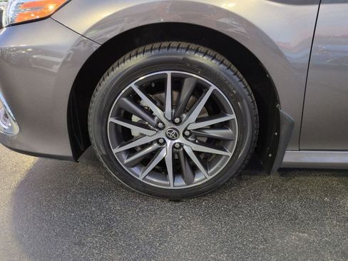 Certified 2022 Toyota Camry XLE w/ Cold Weather Package image 27