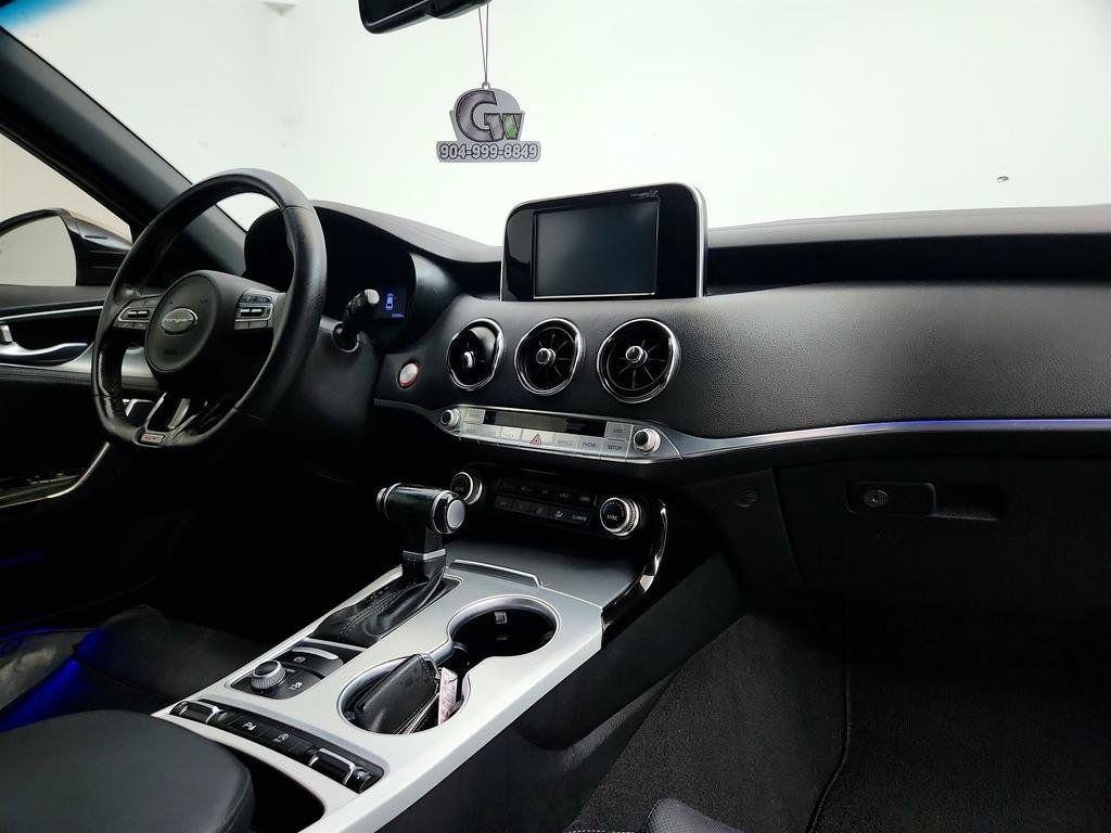 Used 2020 Kia Stinger GT RWD image 24