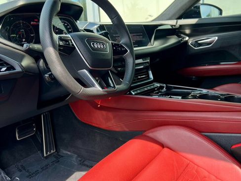 Used 2024 Audi RS e-tron GT w/ Carbon Performance Package AWD/4WD image 14