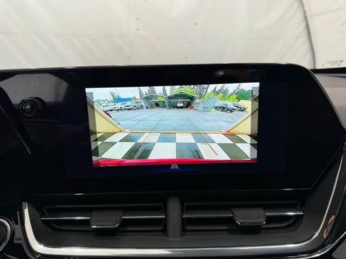 New 2026 Chevrolet Trax RS FWD image 33