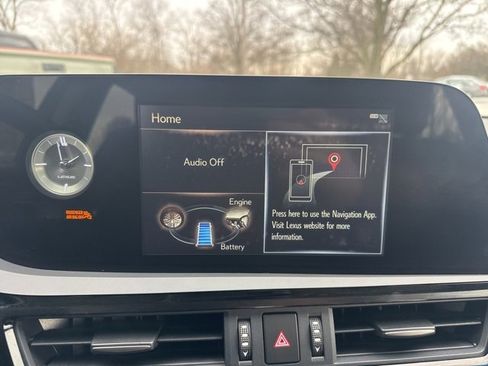 Used 2022 Lexus ES 300h image 22