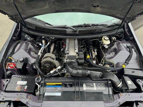 Used 1993 Chevrolet Camaro Z28 RWD image 4