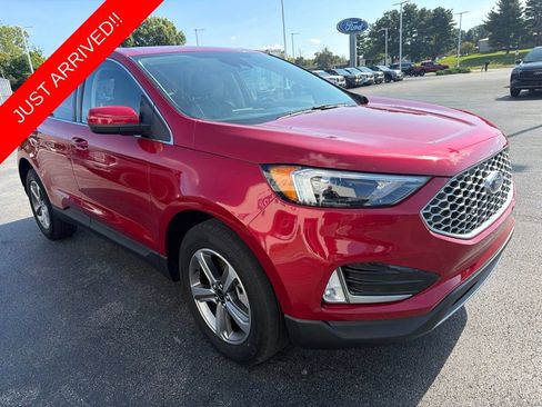 Used 2023 Ford Edge SEL w/ Convenience Package AWD/4WD image 5