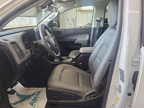 Used 2022 Chevrolet Colorado W/T AWD/4WD image 3