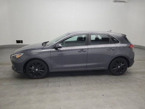 Used 2019 Hyundai Elantra GT FWD image 2