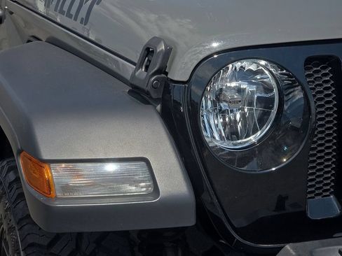 Used 2021 Jeep Wrangler Unlimited Sport AWD/4WD image 7