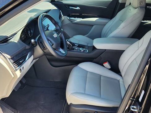 Used 2023 Cadillac XT4 Premium Luxury w/ Cold Weather Package FWD image 12