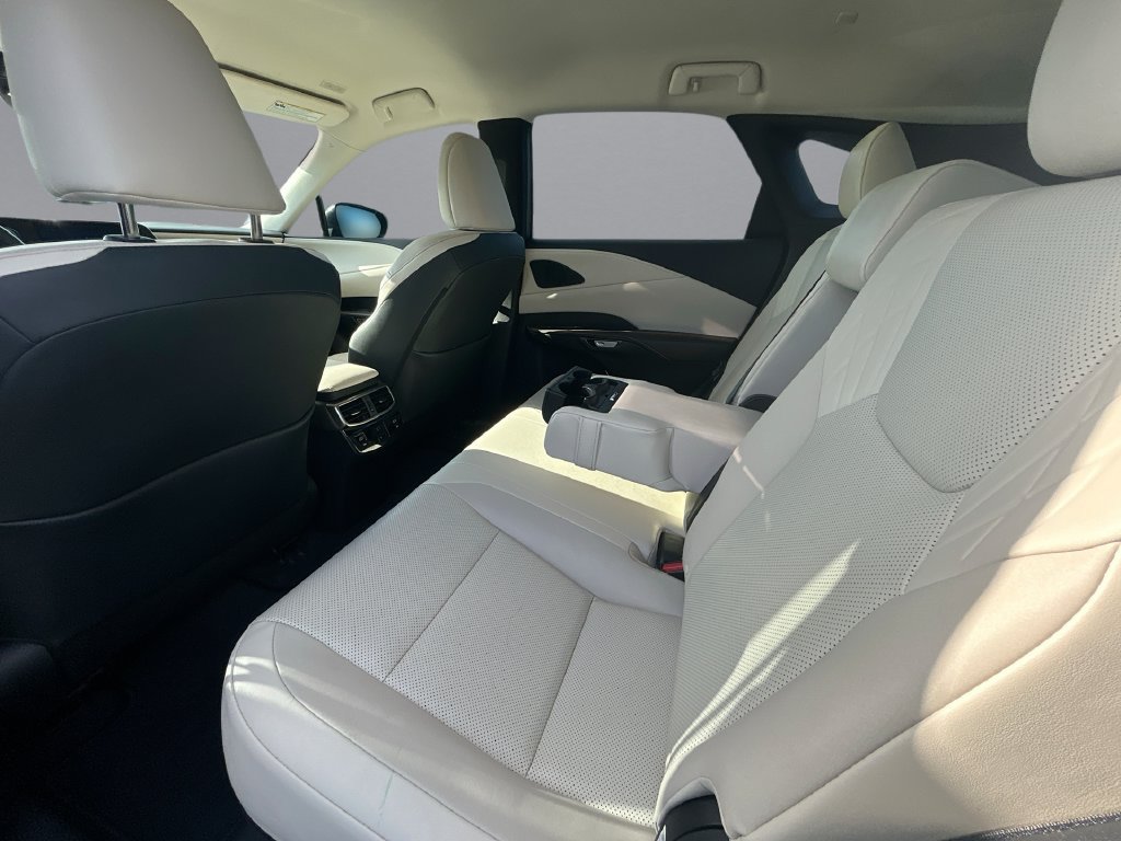 Used 2024 Lexus RX 350 FWD w/ Technology Package image 15
