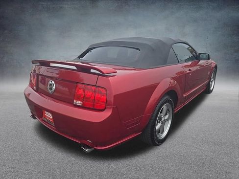 Used 2006 Ford Mustang GT Premium RWD image 3