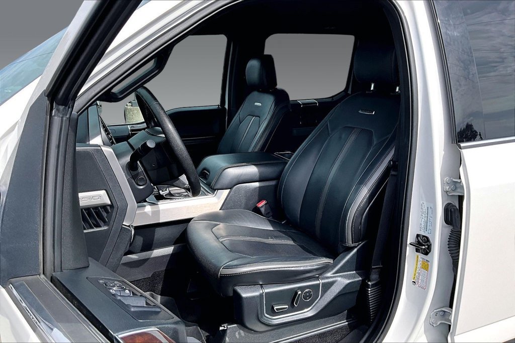 Used 2016 Ford F150 Platinum w/ Equipment Group 701A Luxury AWD/4WD image 14