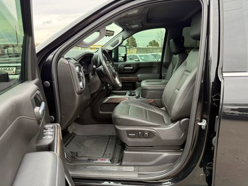 Used 2022 GMC Sierra 2500 Denali w/ Denali Black Diamond Edition image 30