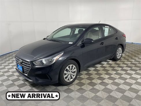 Used 2018 Hyundai Accent SE image 1