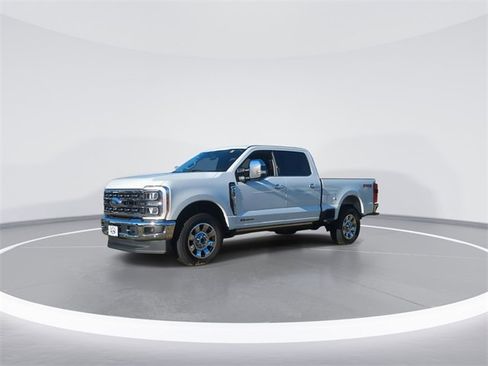 Used 2024 Ford F250 Lariat w/ Lariat Ultimate Package image 4
