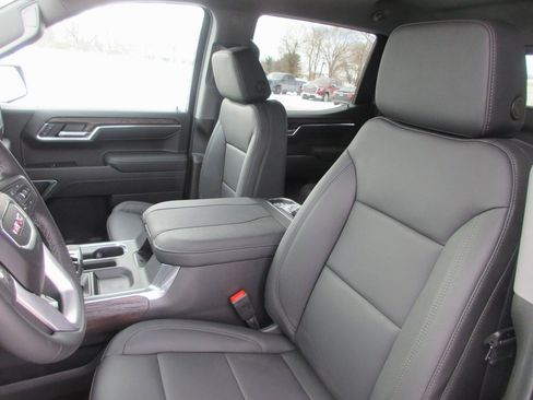 New 2026 GMC Sierra 1500 SLT w/ SLT Premium Plus Package image 14