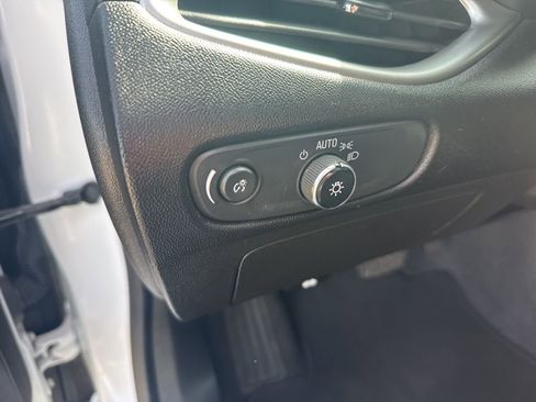 Used 2023 Chevrolet Malibu LT FWD image 20