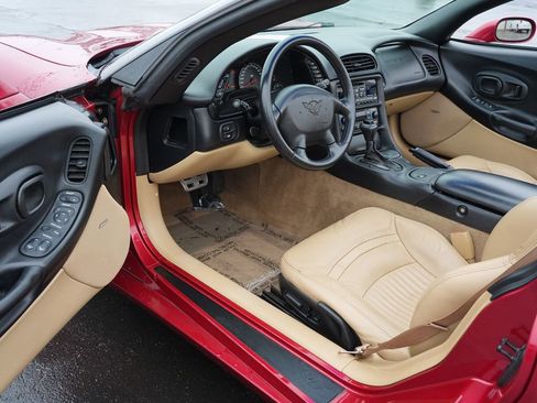 Used 2002 Chevrolet Corvette Convertible w/ Preferred Equipment Group2 image 14