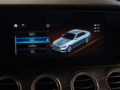 Used 2022 Mercedes-Benz E 350 4MATIC Sedan image 24