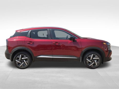 Used 2026 Nissan Kicks SV FWD image 5