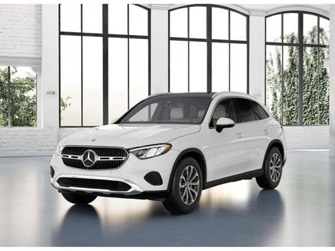 Certified 2025 Mercedes-Benz GLC 300 4MATIC image 40
