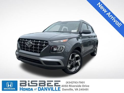 Used 2025 Hyundai Venue SEL FWD image 1