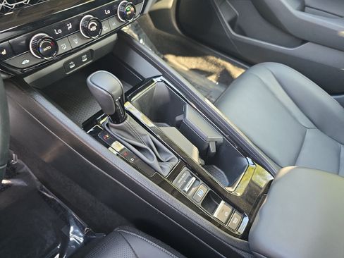 Used 2024 Honda Accord EX-L image 23