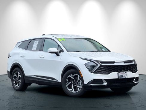 Used 2024 Kia Sportage LX image 2