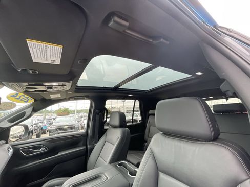 Certified 2024 Chevrolet Tahoe Z71 w/ Luxury Package AWD/4WD image 19