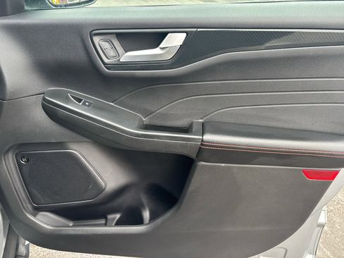 Used 2023 Ford Escape ST-Line Select w/ Tech Pack #2 image 19