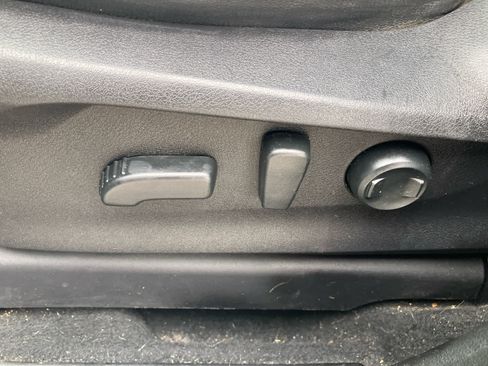 Used 2019 Subaru Ascent Limited w/ Popular Package #2 AWD/4WD image 11