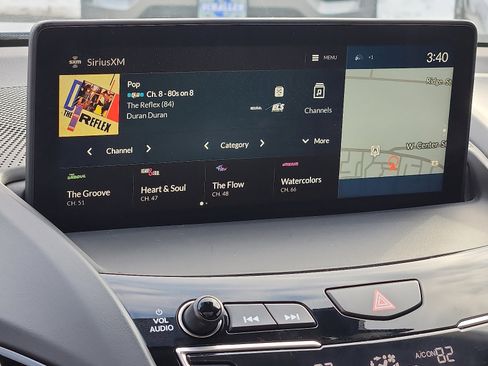 Certified 2024 Acura RDX SH-AWD w/ Advance Package image 17