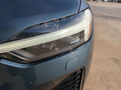 Used 2024 Volvo XC60 B5 Ultimate w/ Protection Package Premier image 9