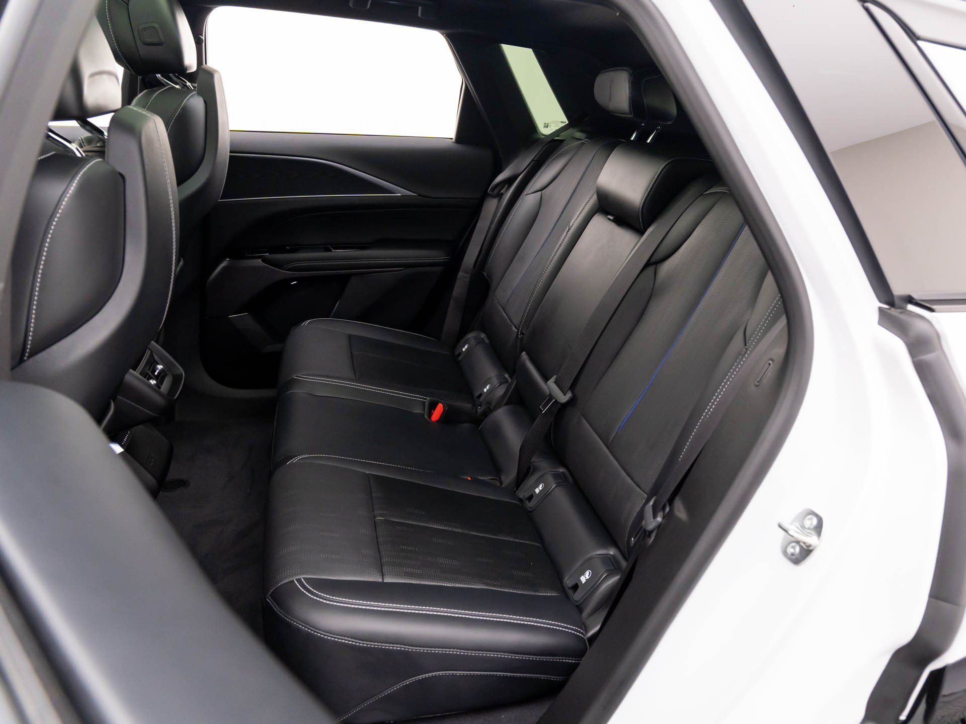Certified 2025 Cadillac Lyriq Sport AWD/4WD image 19