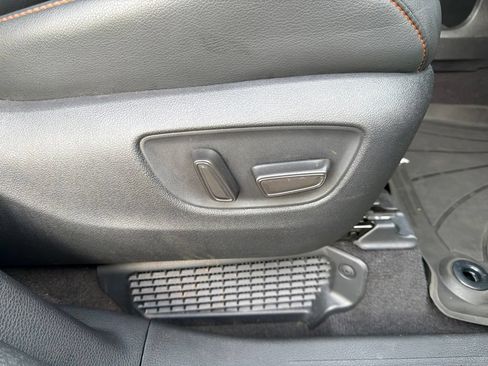 Used 2023 Toyota Sienna XSE AWD/4WD image 15