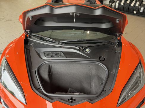 Used 2025 Chevrolet Corvette Z06 w/ Stealth Interior Trim Package RWD image 42