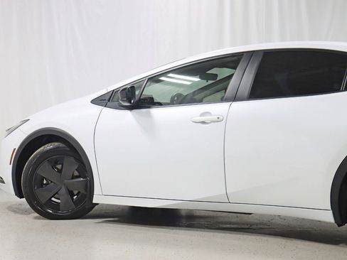 Used 2023 Toyota Prius Prime SE image 11