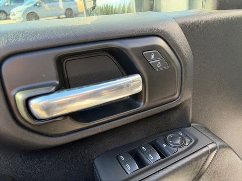 Used 2025 Chevrolet Silverado 2500 W/T w/ WT Convenience Package image 19