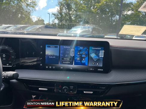 Certified 2026 Nissan Kicks SR FWD image 16