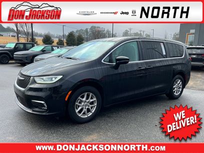 Used 2024 Chrysler Pacifica Touring-L