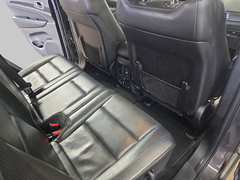 Used 2019 Jeep Grand Cherokee Limited w/ Luxury Group II image 13