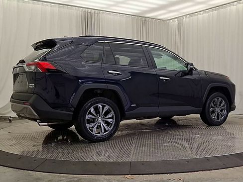 Certified 2022 Toyota RAV4 Limited AWD/4WD image 7