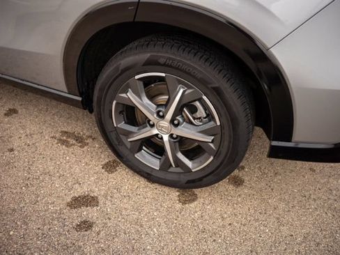 Used 2024 Honda HR-V EX-L image 11