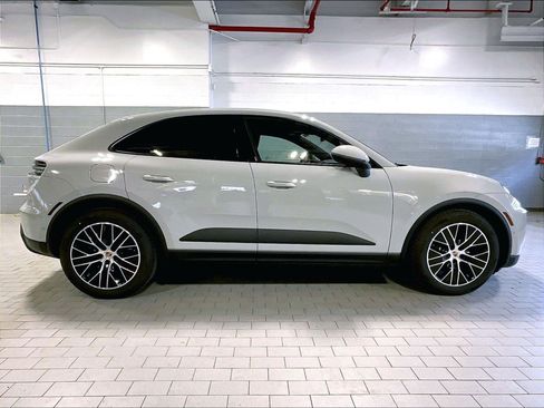 New 2026 Porsche Macan 4 Electric AWD/4WD image 6
