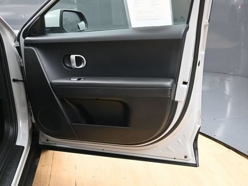 Used 2024 Hyundai Ioniq 5 SEL RWD image 38