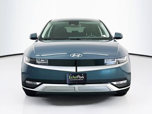 Used 2024 Hyundai Ioniq 5 SEL image 2