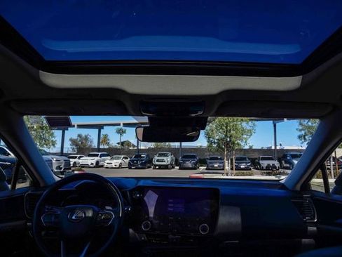 Used 2025 Lexus NX 350h 350h Premium image 19