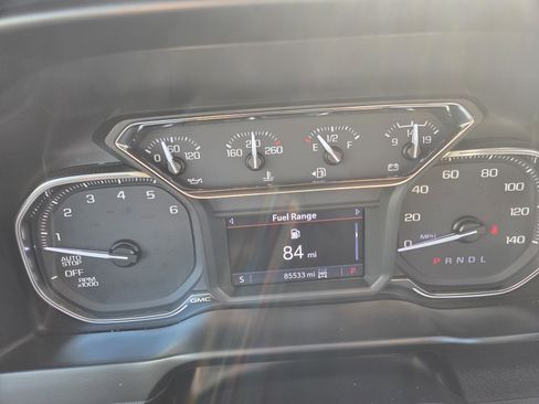 Used 2020 GMC Sierra 1500 SLE w/ SLE Value Package AWD/4WD image 17